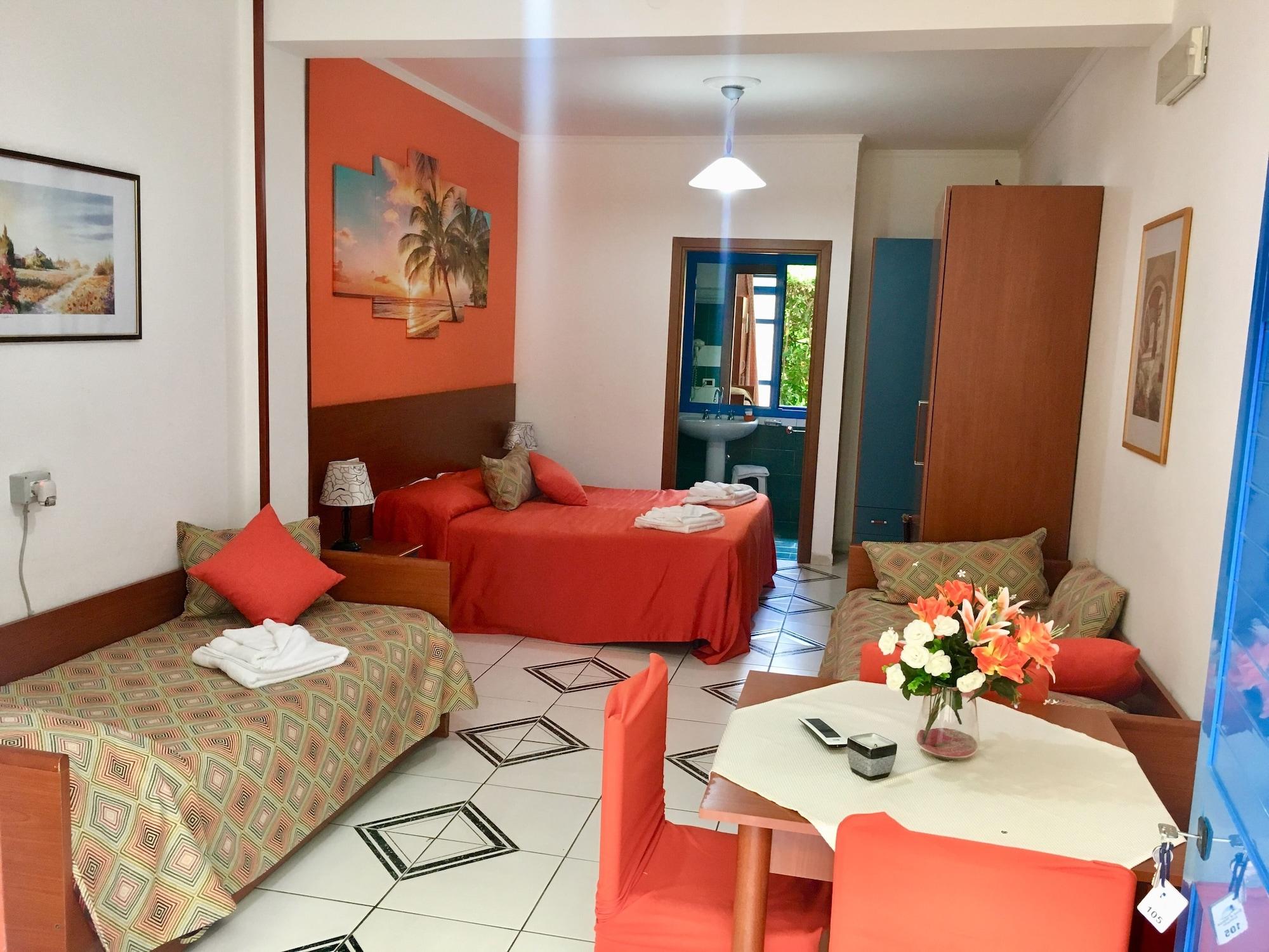 Baia Di Naxos Aparthotel Giardini Naxos Bagian luar foto