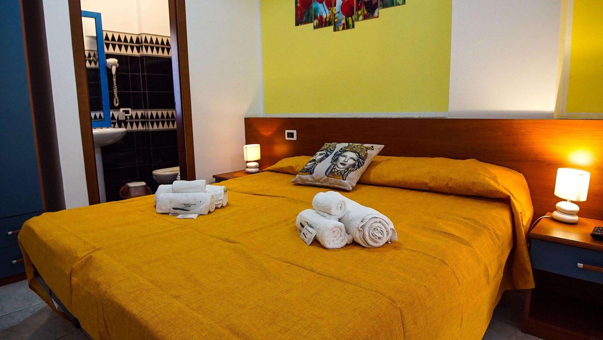 Baia Di Naxos Aparthotel Giardini Naxos Bagian luar foto