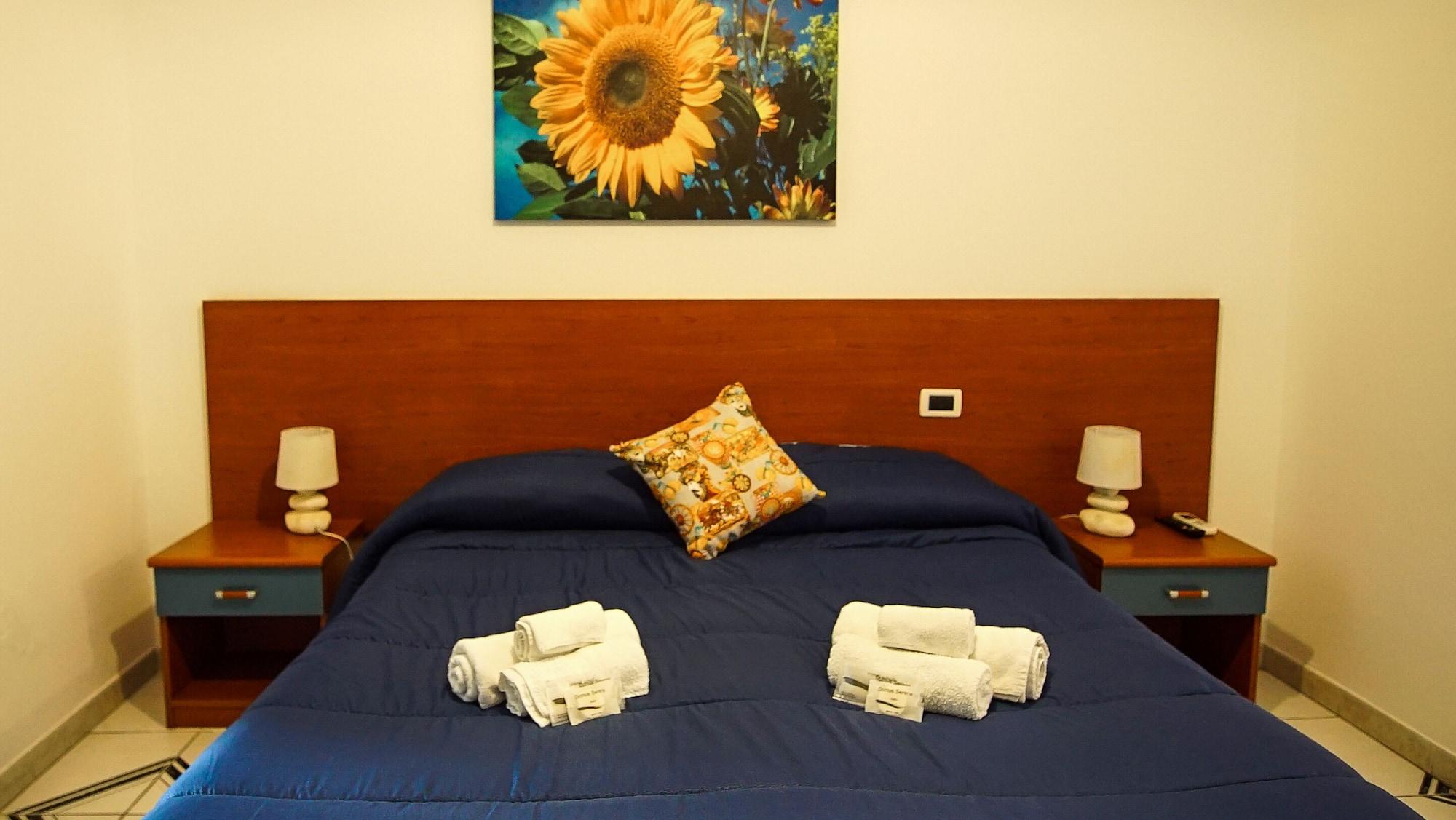 Baia Di Naxos Aparthotel Giardini Naxos Bagian luar foto